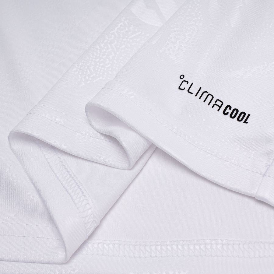 Liverpool 2026/27 Away Kit