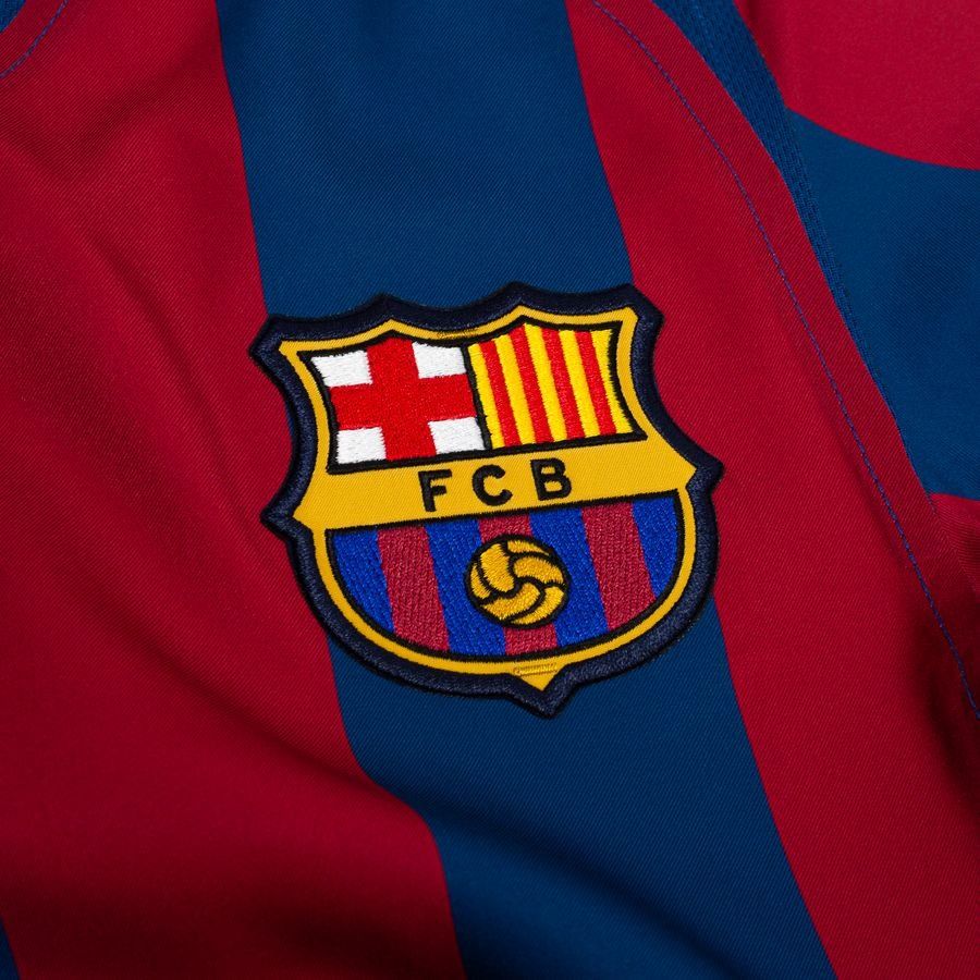 F.C. Barcelona 2005/06 Reissue Ronaldinho