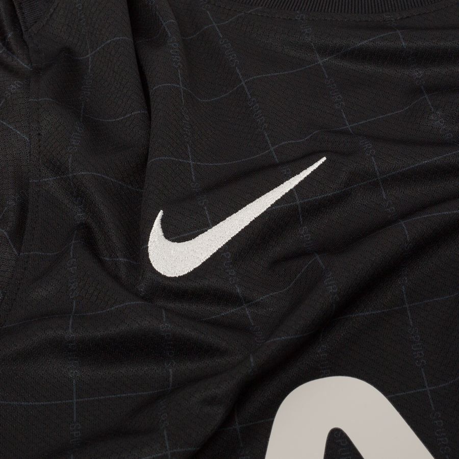 Tottenham 2025/26 Away Kit