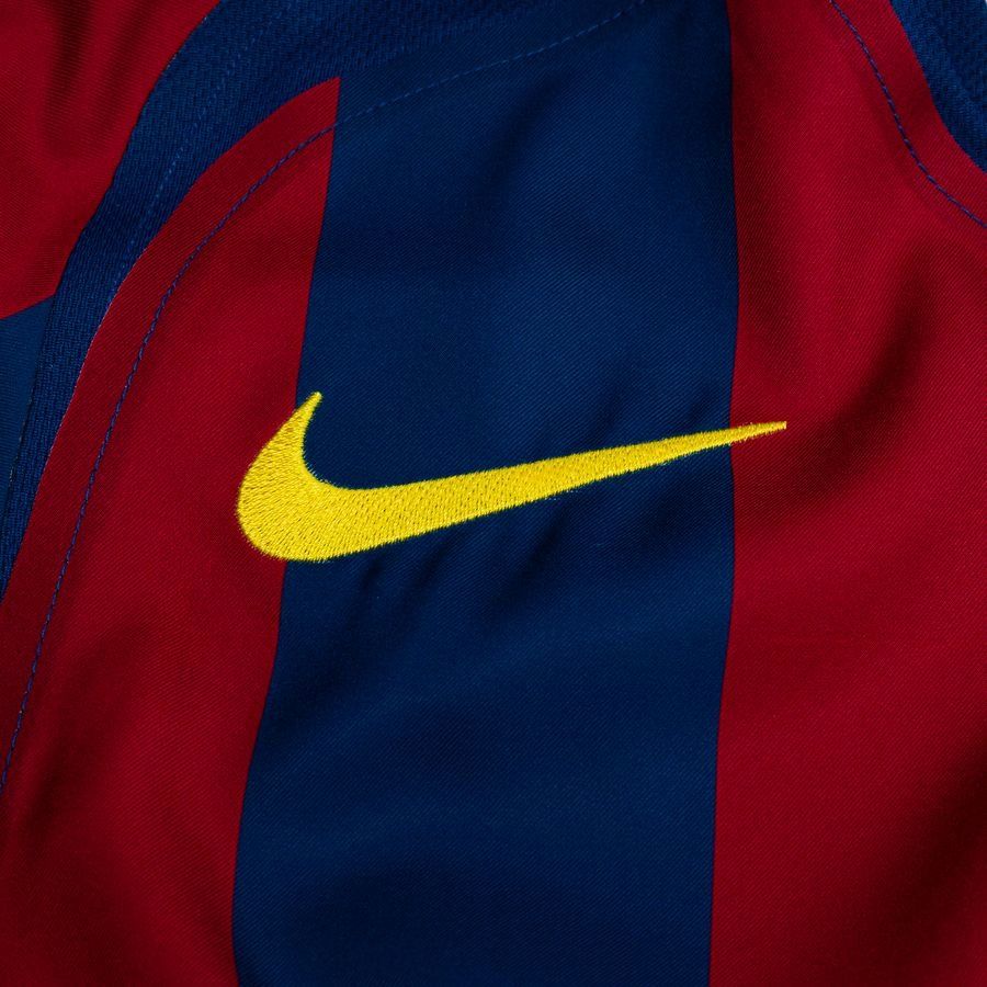 F.C. Barcelona 2005/06 Reissue Ronaldinho