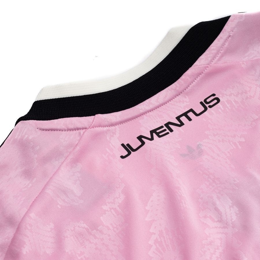 Juventus 2026/27 Away Kit