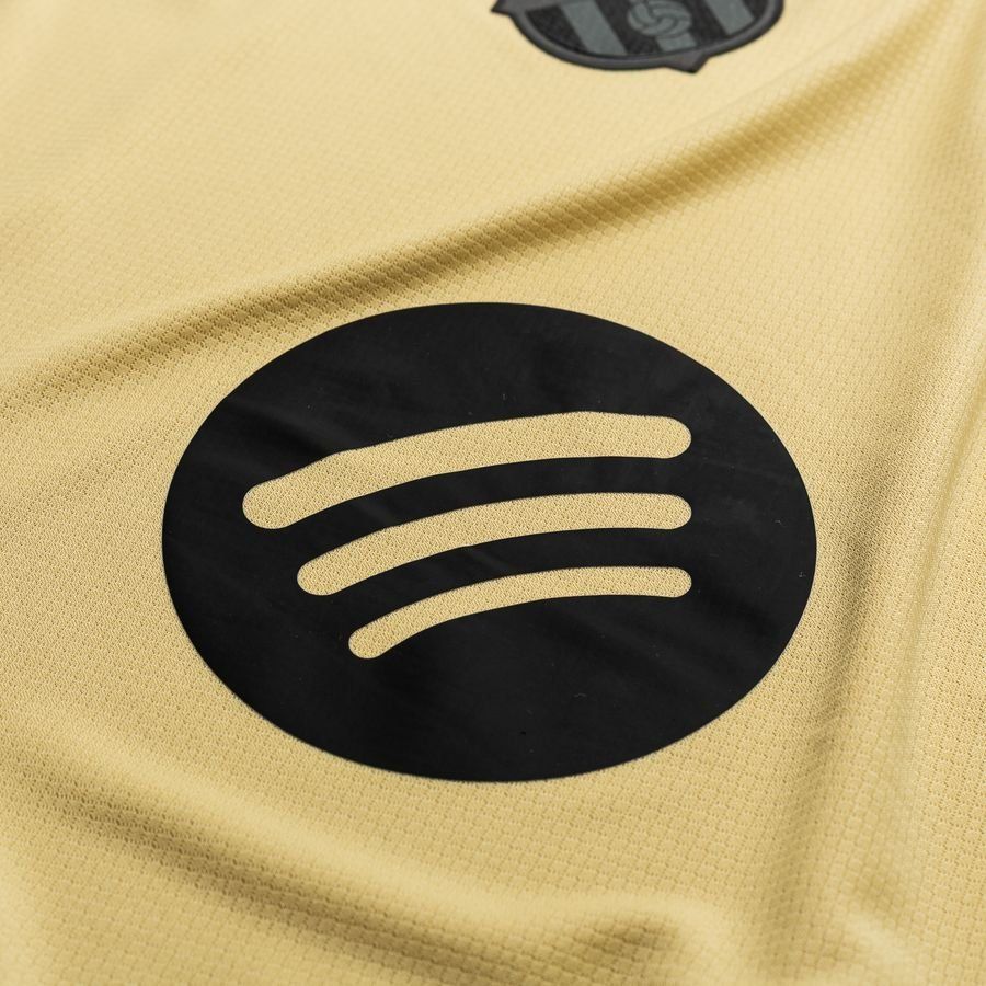 Barcelona 2025/26 Away Kit
