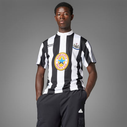 Newcastle United FC 95/96 Home Kit