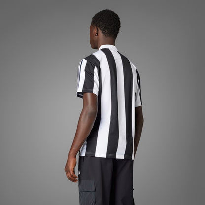 Newcastle United FC 95/96 Home Kit